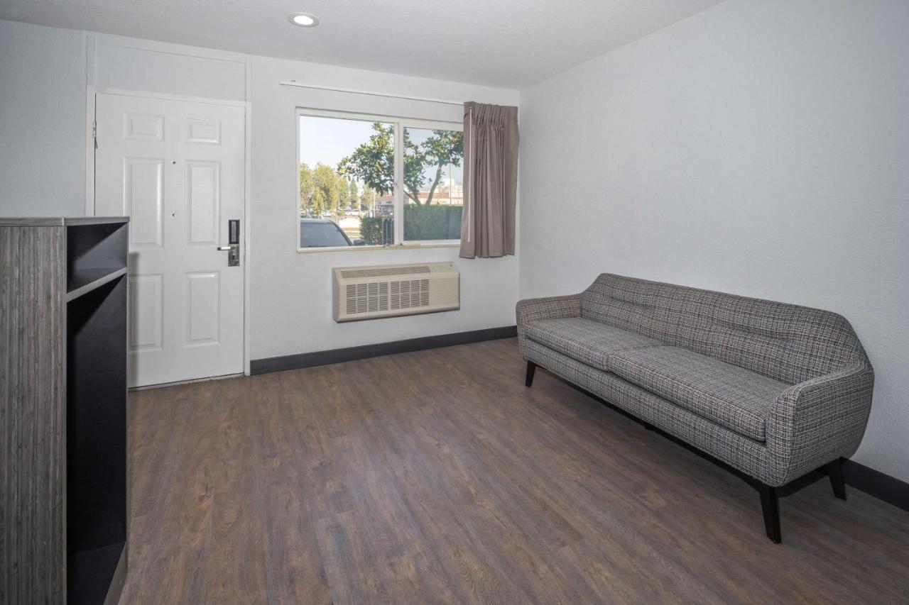 Motel 6-Fontana, Ca Dış mekan fotoğraf