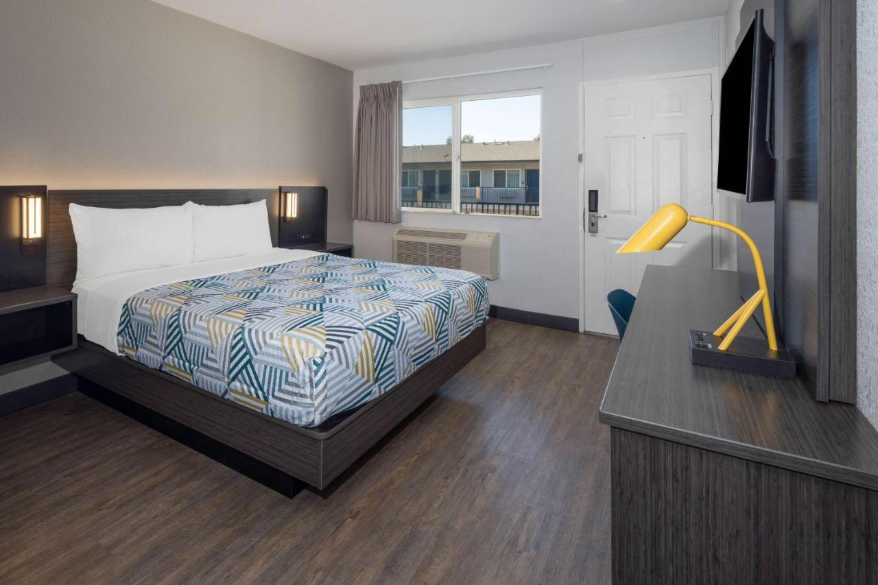 Motel 6-Fontana, Ca Dış mekan fotoğraf