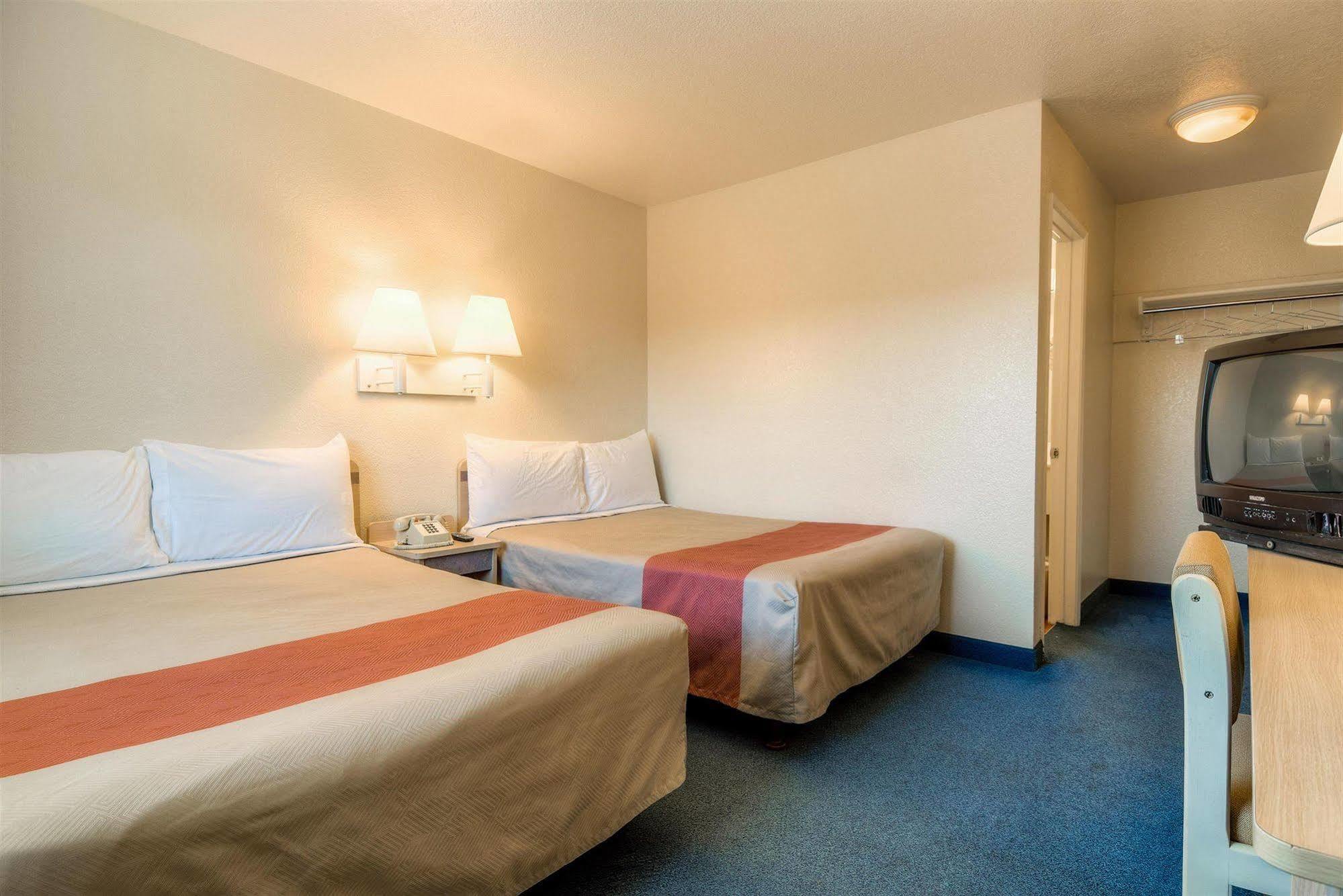 Motel 6-Fontana, Ca Dış mekan fotoğraf