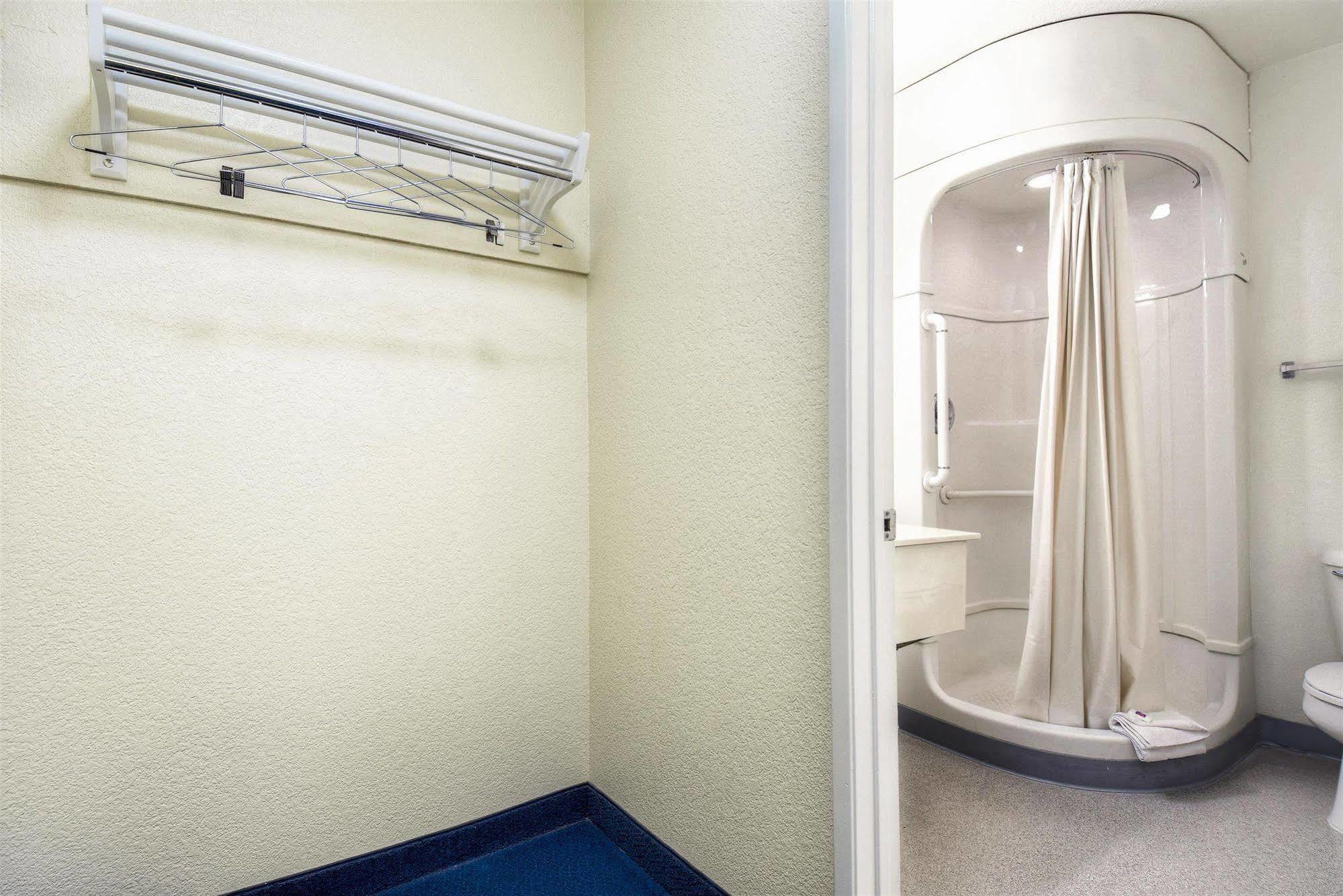 Motel 6-Fontana, Ca Dış mekan fotoğraf